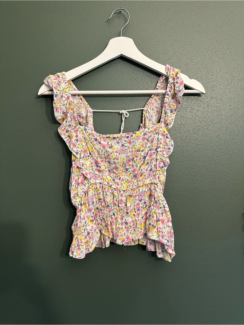 Derek Heart Pastel Floral Ruffle Crop Top in Pink, Yellow, Lavender